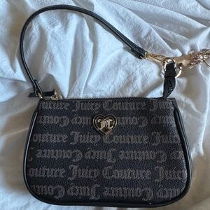 juicy couture wristlet